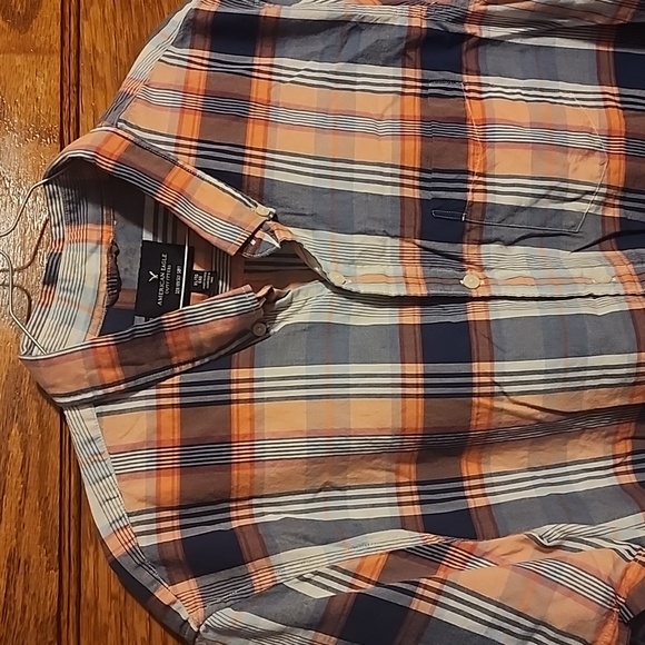 American Eagle shirt - Picture 2 of 3